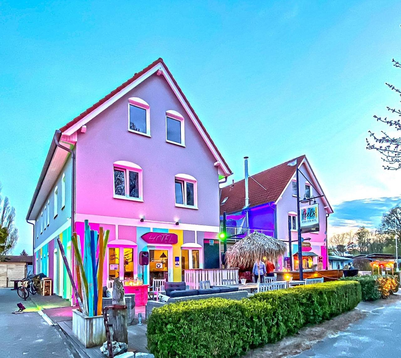 Feels Beach Club Hotel Kuehlungsborn Exterior photo